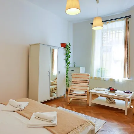 Zen House Apartamento Braşov